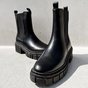 NEW Black Lug Sole Chunky Platform Elastic Ankle Block Heel Chelsea Boot Booties